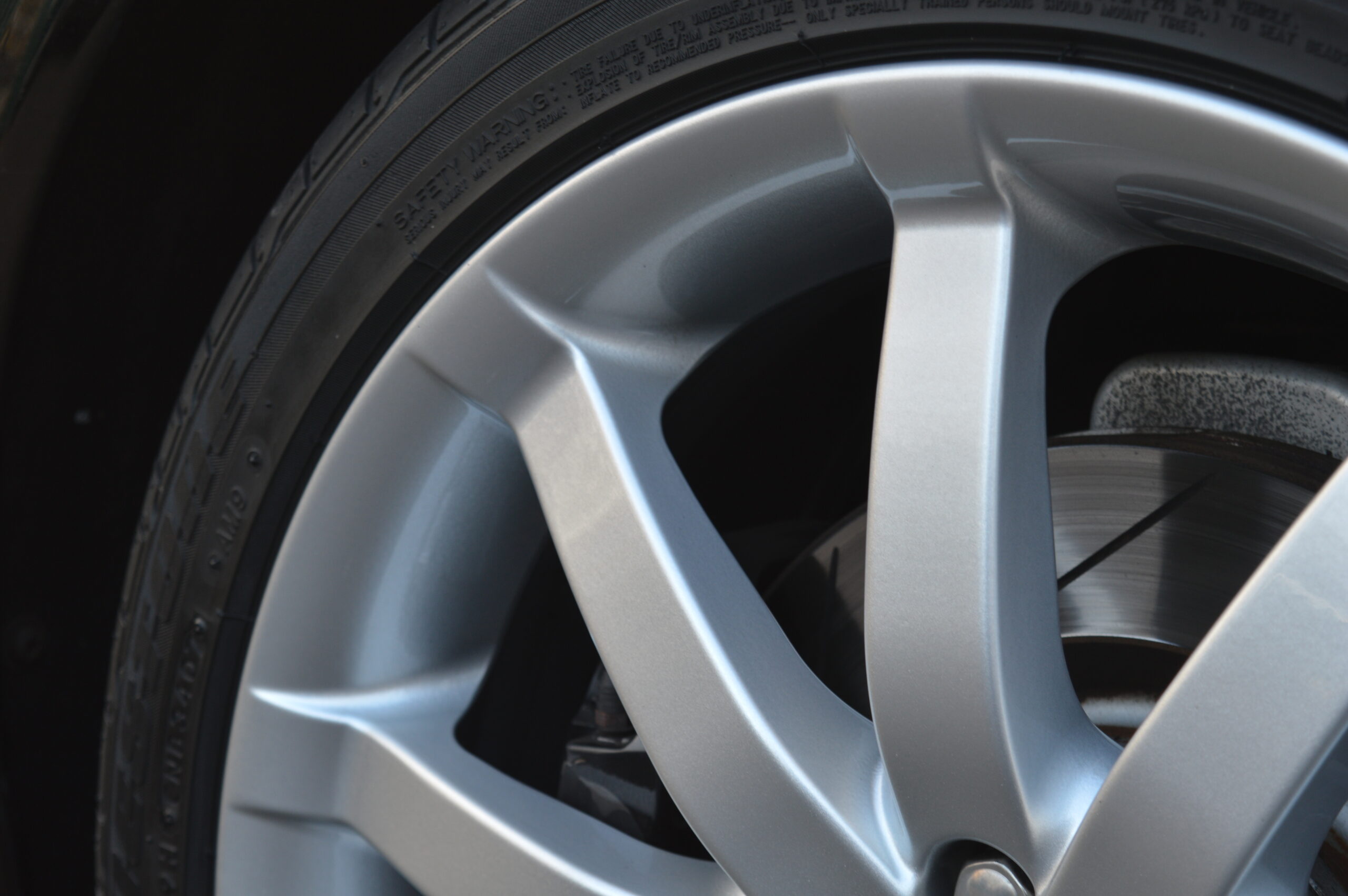 Diamond cut alloy wheel repair leeds